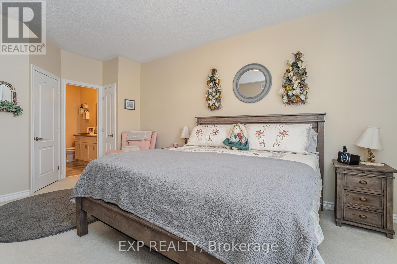 208 Voie De Brouage Way, Ottawa, Ontario  K4A 0Y5 - Photo 14 - X12191400
