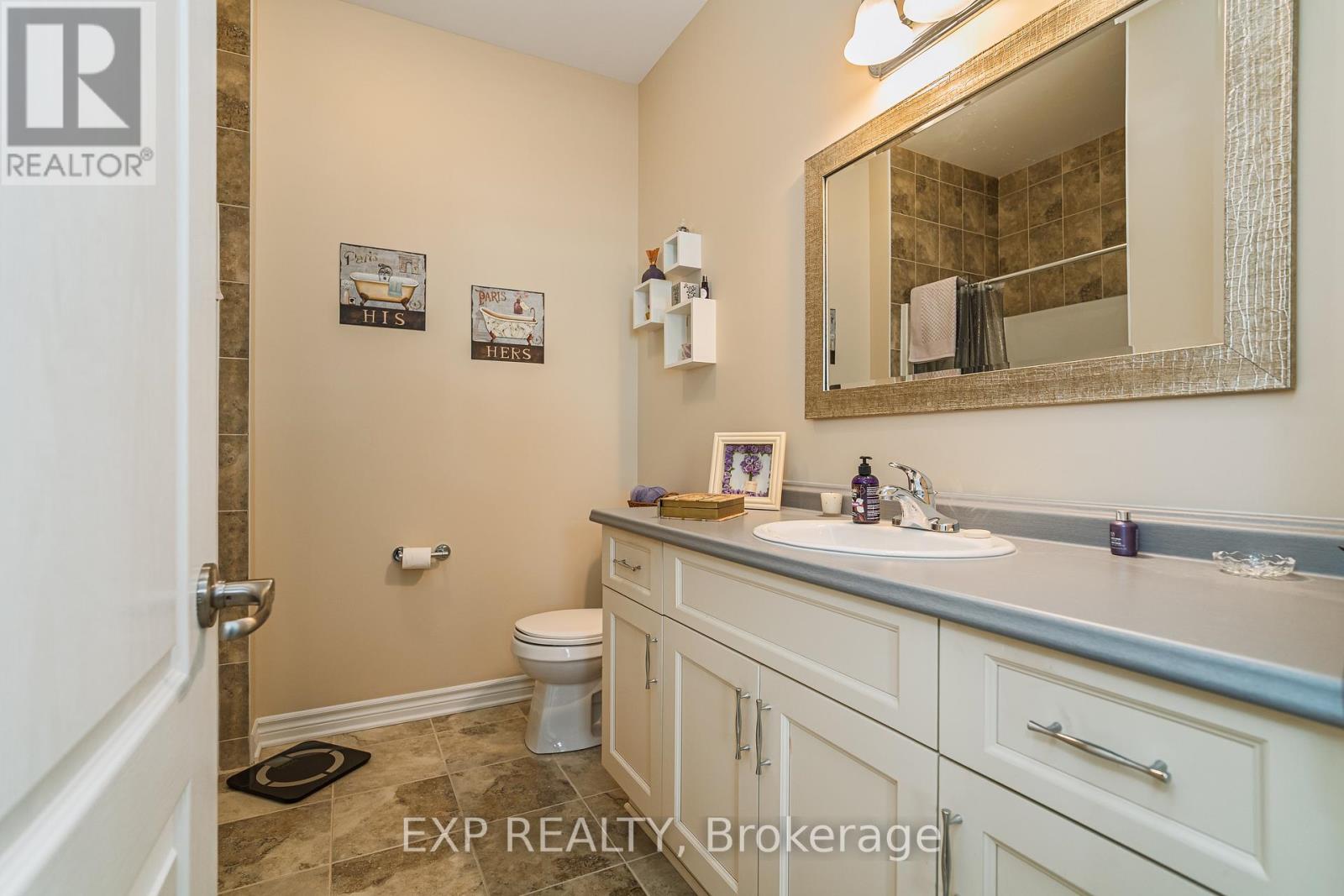 208 Voie De Brouage Way, Ottawa, Ontario  K4A 0Y5 - Photo 15 - X12191400