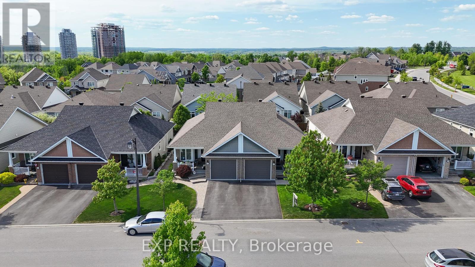 208 Voie De Brouage Way, Ottawa, Ontario  K4A 0Y5 - Photo 38 - X12191400