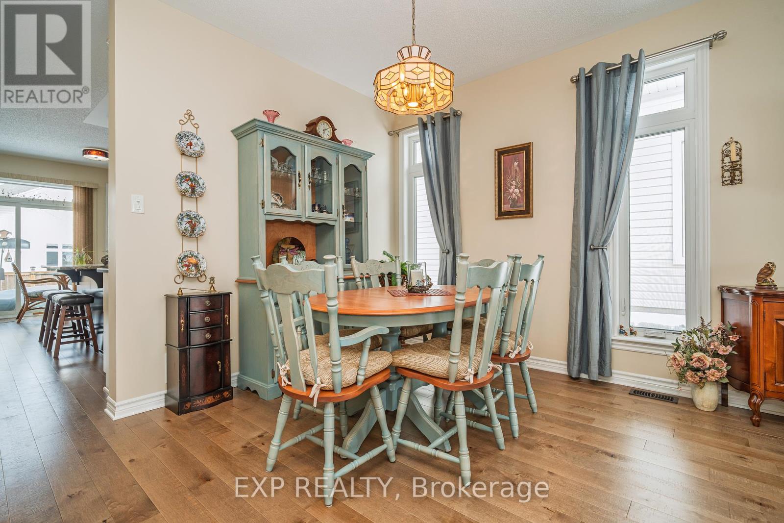 208 Voie De Brouage Way, Ottawa, Ontario  K4A 0Y5 - Photo 5 - X12191400