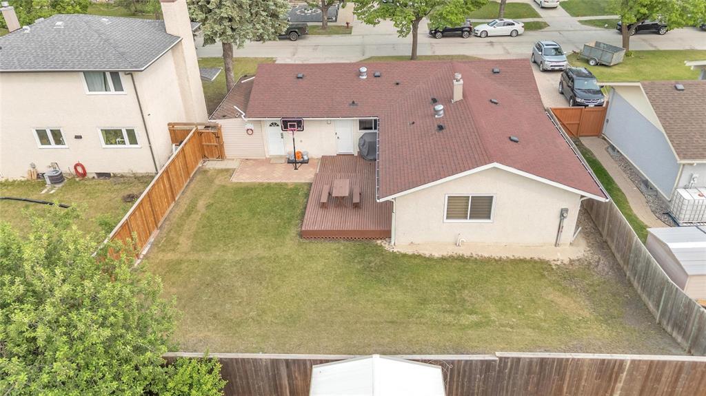 18 Gardenia Bay, Winnipeg, Manitoba  R2P 0Y5 - Photo 46 - 202513763