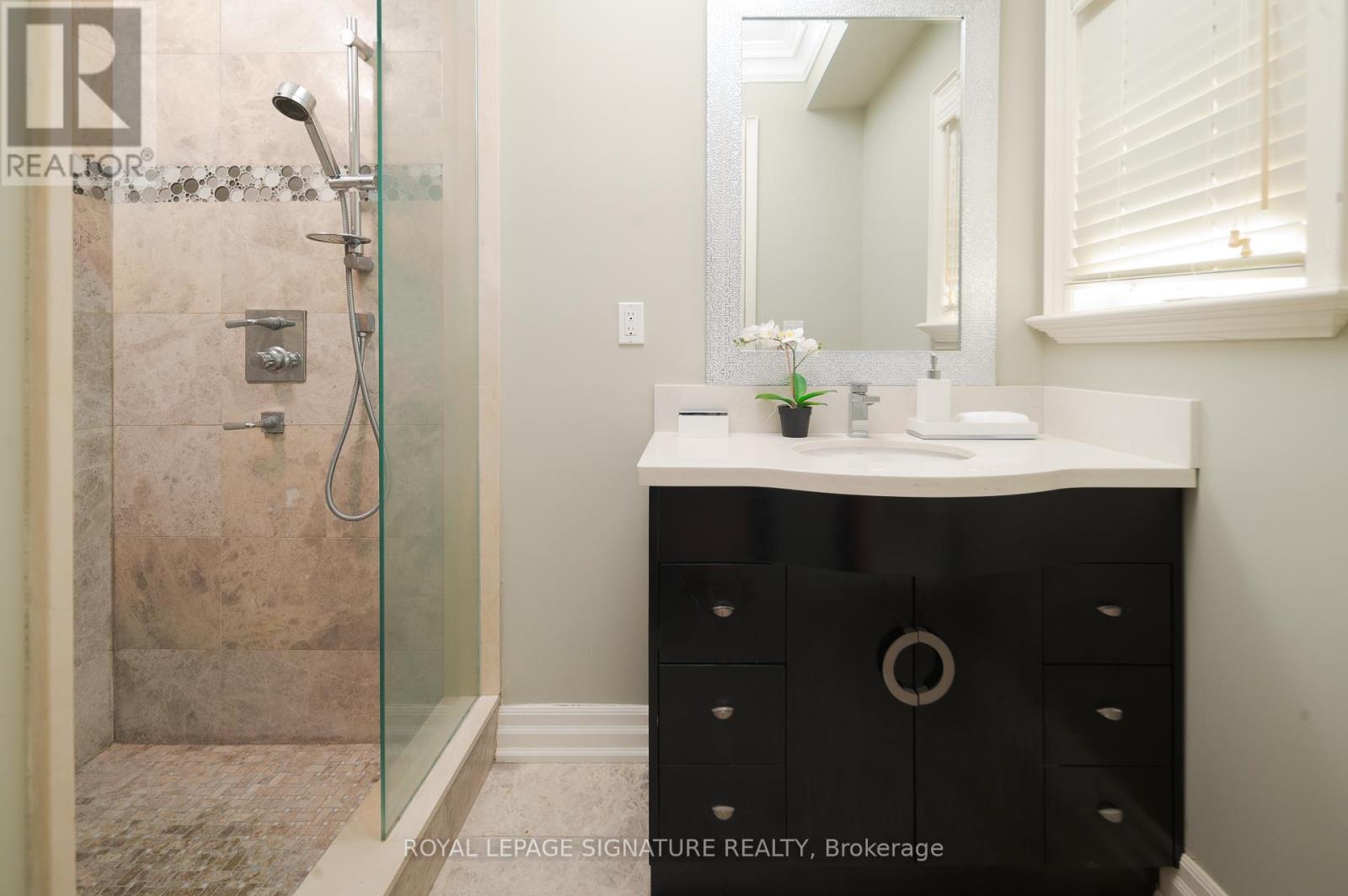 43 Fenn Avenue, Toronto (Bridle Path-Sunnybrook-York Mills), Ontario  M2L 1M7 - Photo 17 - C12191373