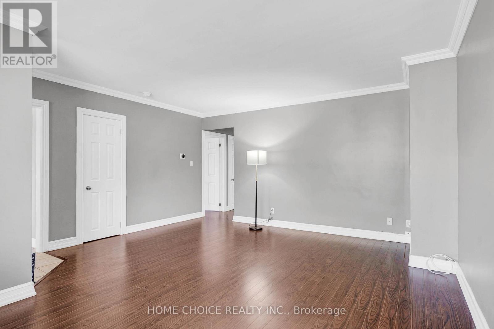 11 Thorncroft Crescent, Ajax (South East), Ontario  L1S 2S1 - Photo 6 - E12191339