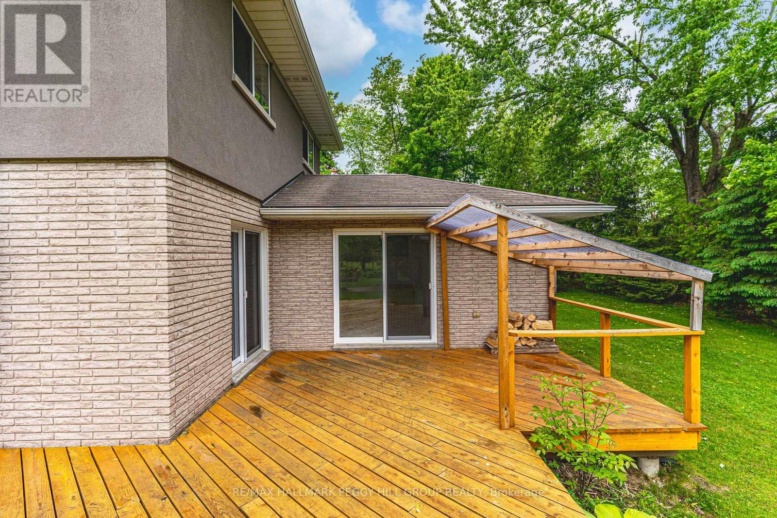 5853 Yonge Street, Innisfil, Ontario  L0L 1K0 - Photo 17 - N12191324