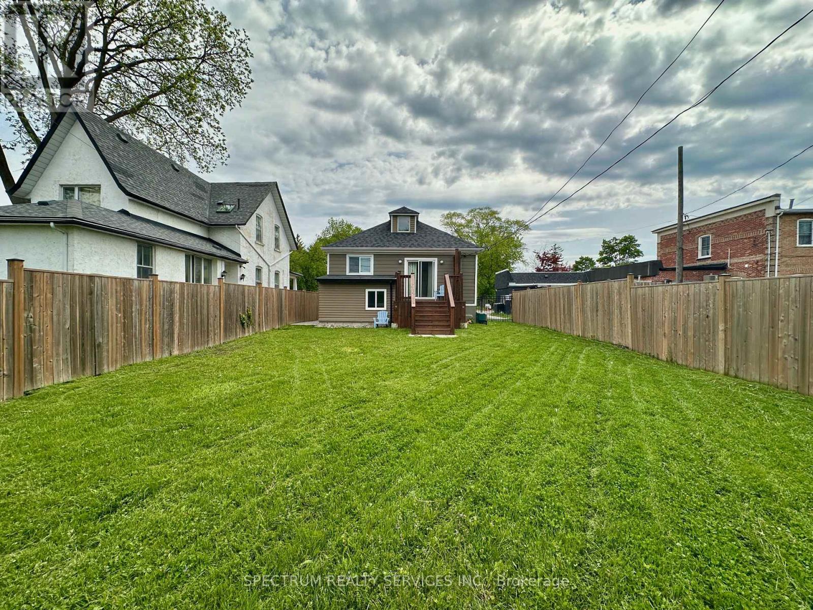 36 Queen Street N, New Tecumseth (Tottenham), Ontario  L0G 1W0 - Photo 28 - N12191371