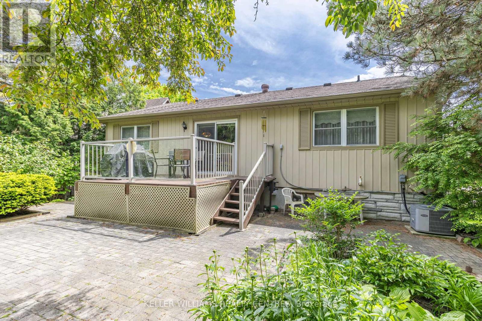 817 Elgin Street, Newmarket (Huron Heights-Leslie Valley), Ontario  L3Y 3B9 - Photo 30 - N12191395
