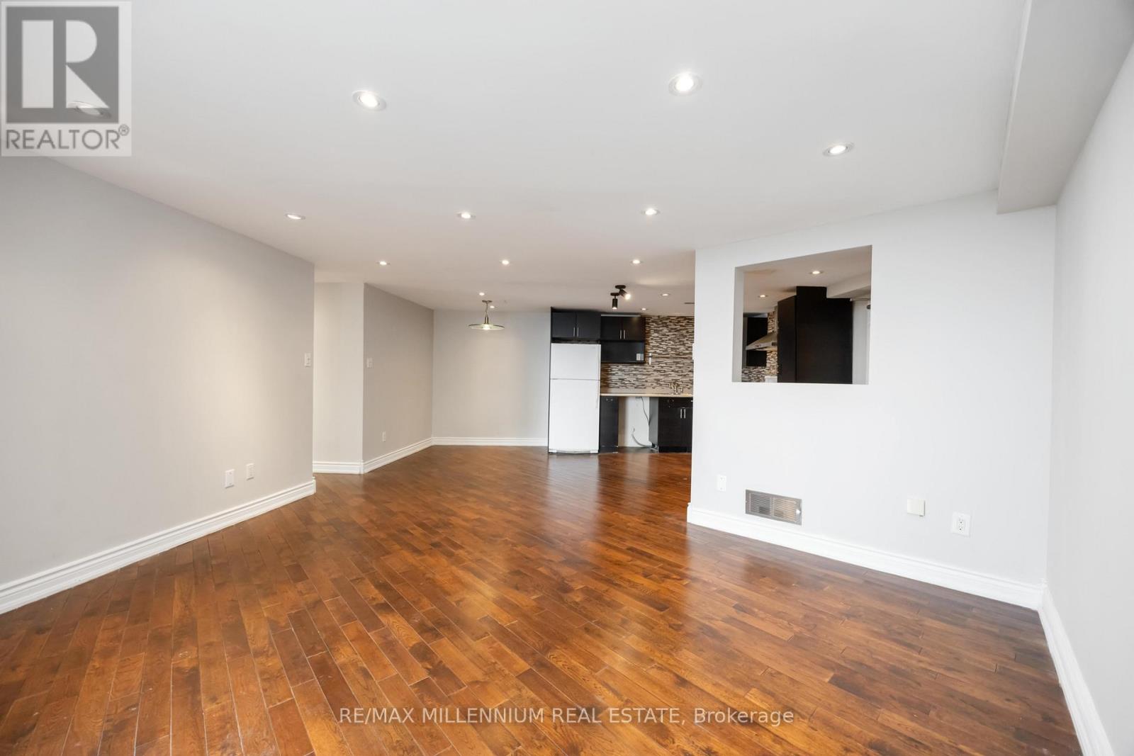 Property at 1603 - 330 DIXON ROAD image 5