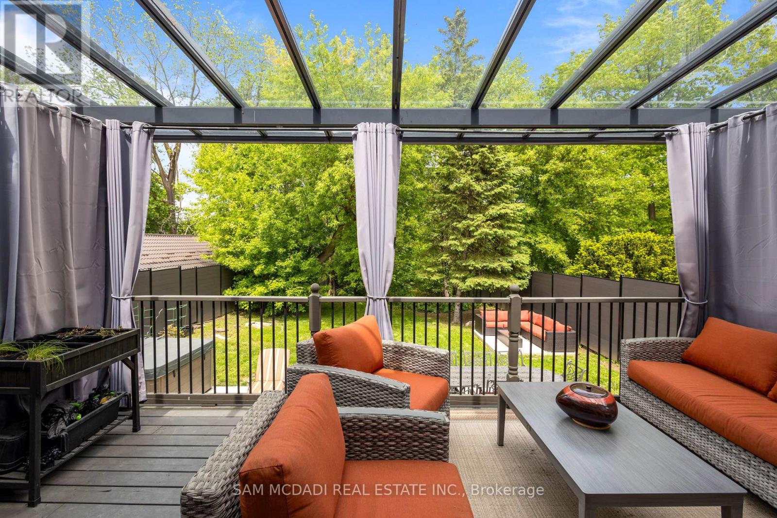 1487 Myron Drive, Mississauga, Ontario  L5E 2N5 - Photo 40 - W12191366