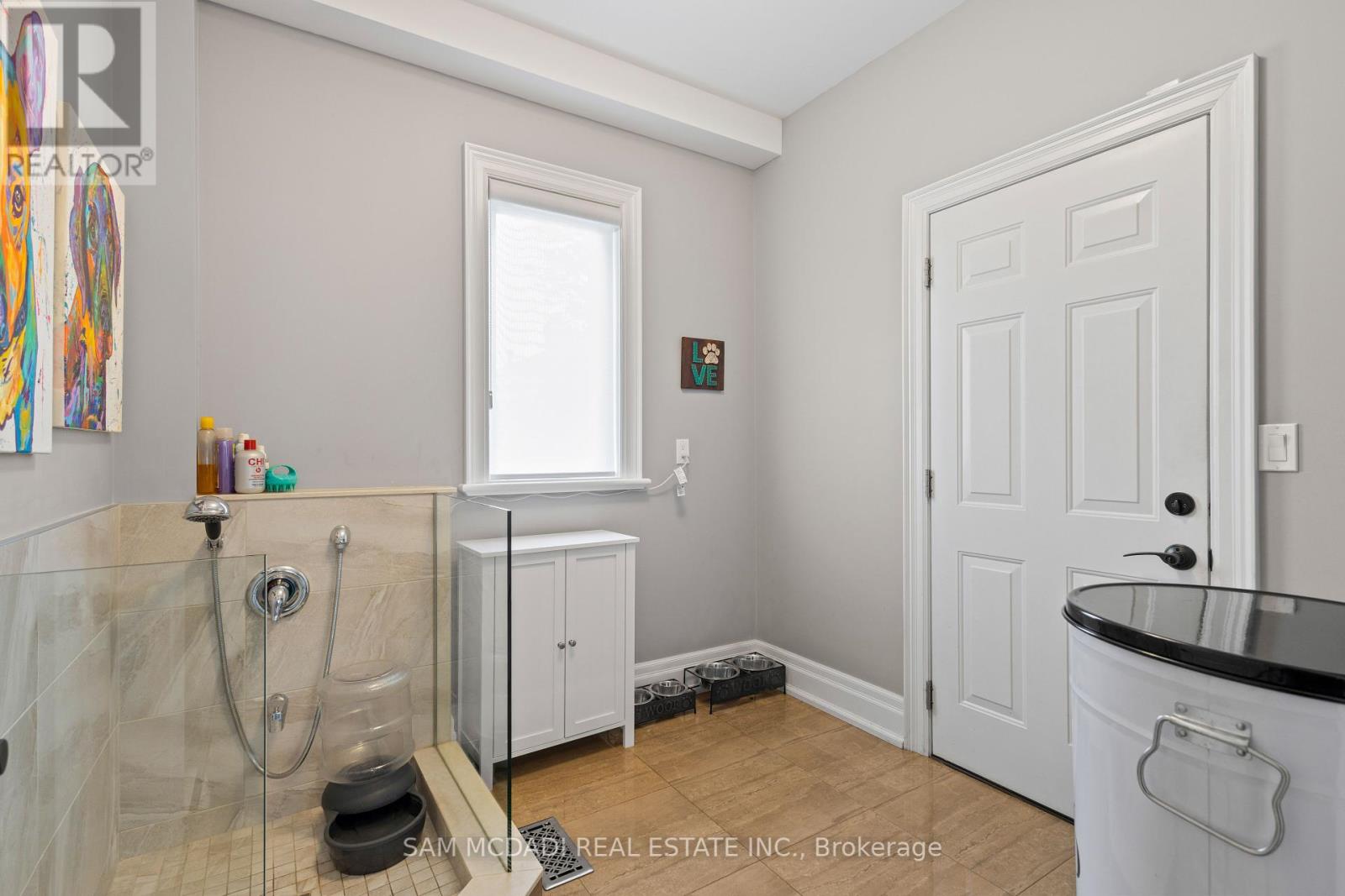 1487 Myron Drive, Mississauga, Ontario  L5E 2N5 - Photo 9 - W12191366