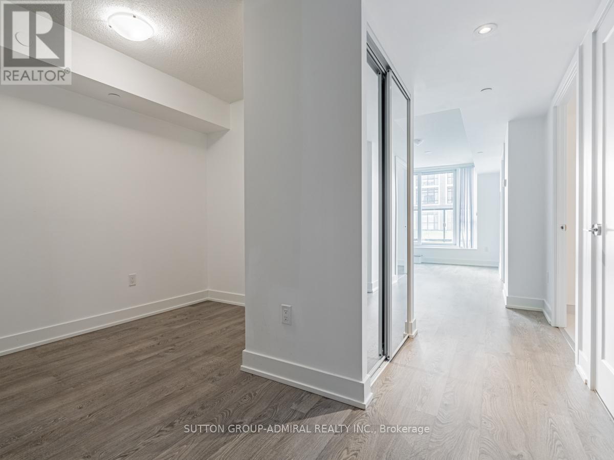 Property at 301 - 7 MABELLE AVENUE image 5