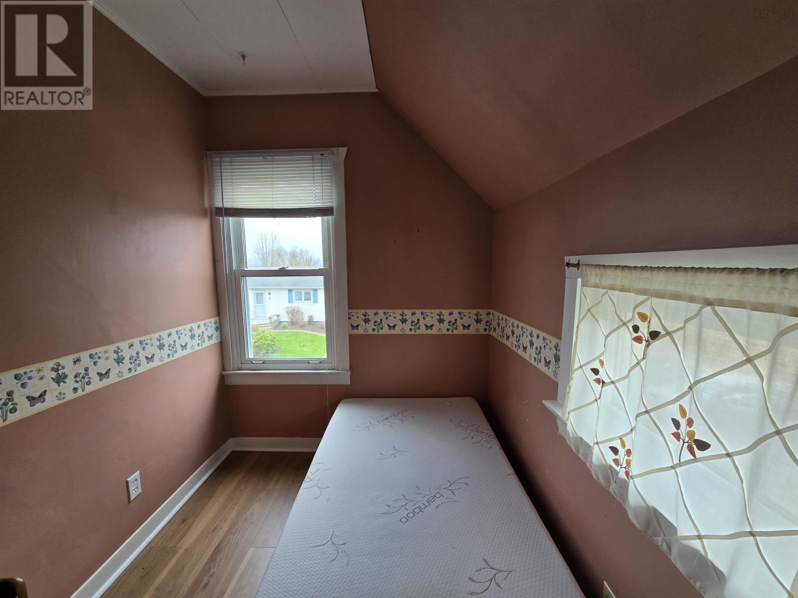 4 Ash Street, Sydney, Nova Scotia  B1P 3B9 - Photo 8 - 202511024