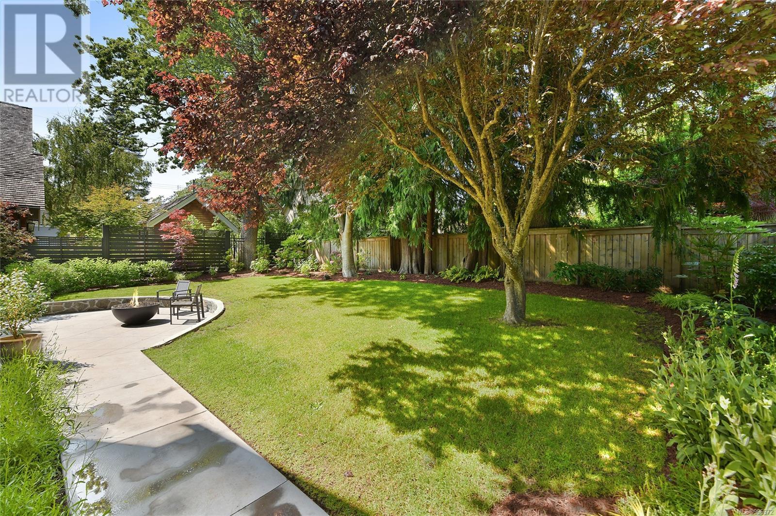 Property at 2314 Windsor Rd image 5