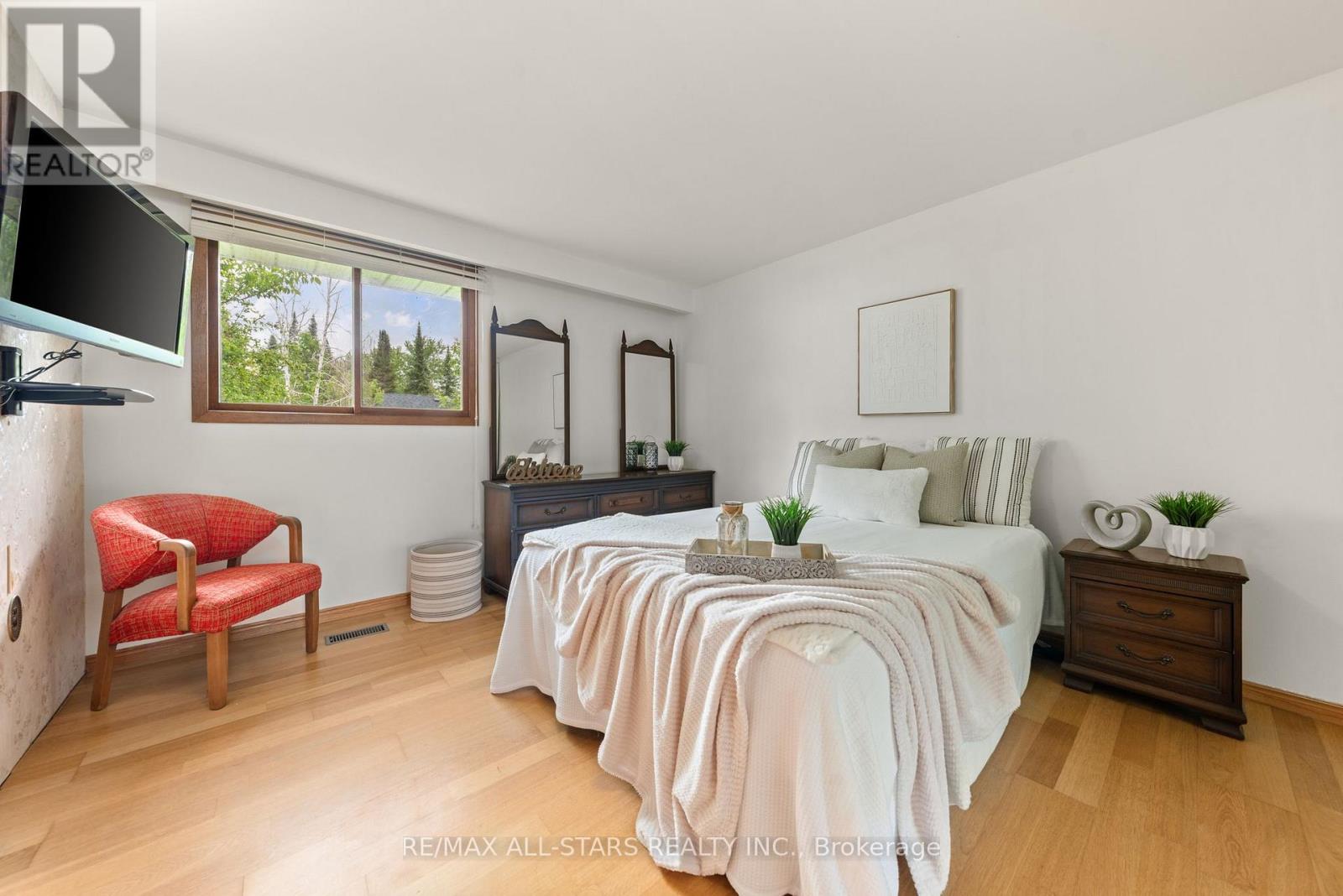 39 Newman Road, Kawartha Lakes, Ontario  K0M 2C0 - Photo 13 - X12191485