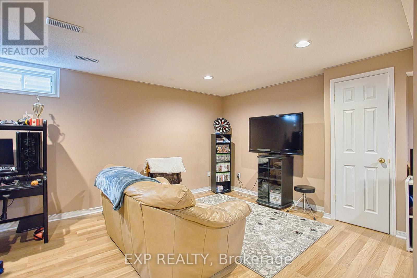 9 - 100 Vineberg Drive, Hamilton, Ontario  L8W 3X4 - Photo 28 - X12191351