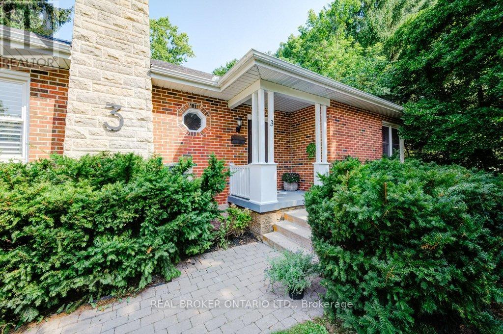 3 Fallsview Road, Hamilton, Ontario  L9H 5J7 - Photo 3 - X12191359