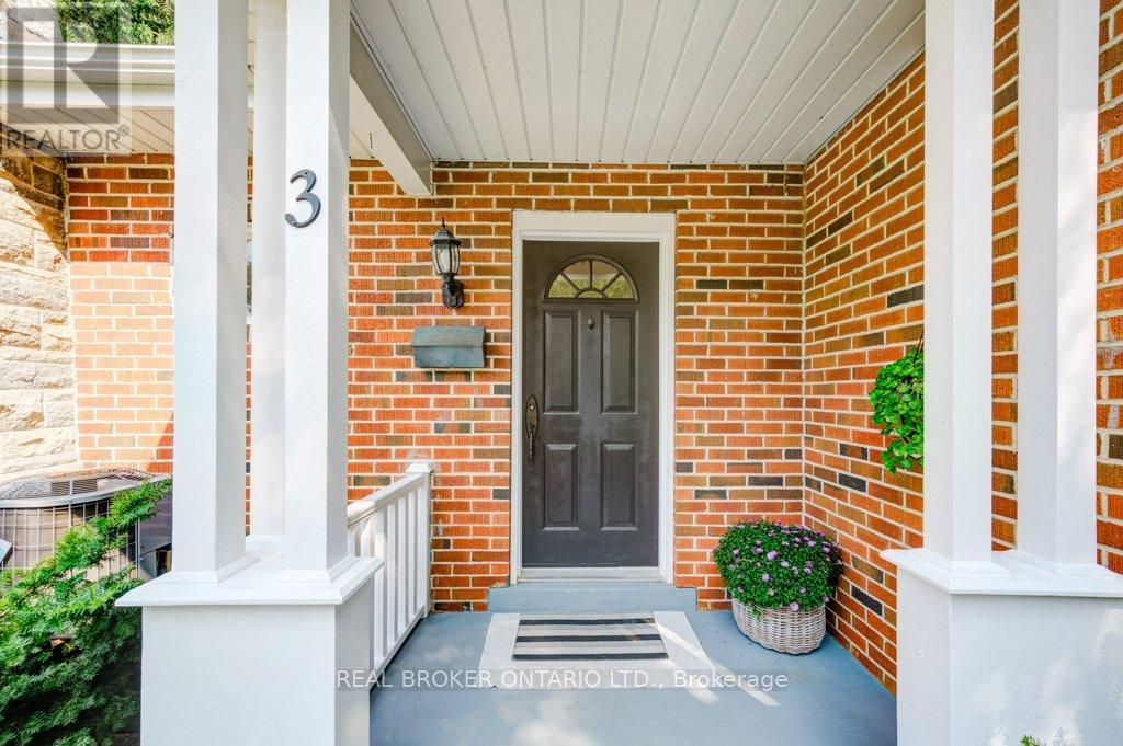 3 Fallsview Road, Hamilton, Ontario  L9H 5J7 - Photo 4 - X12191359