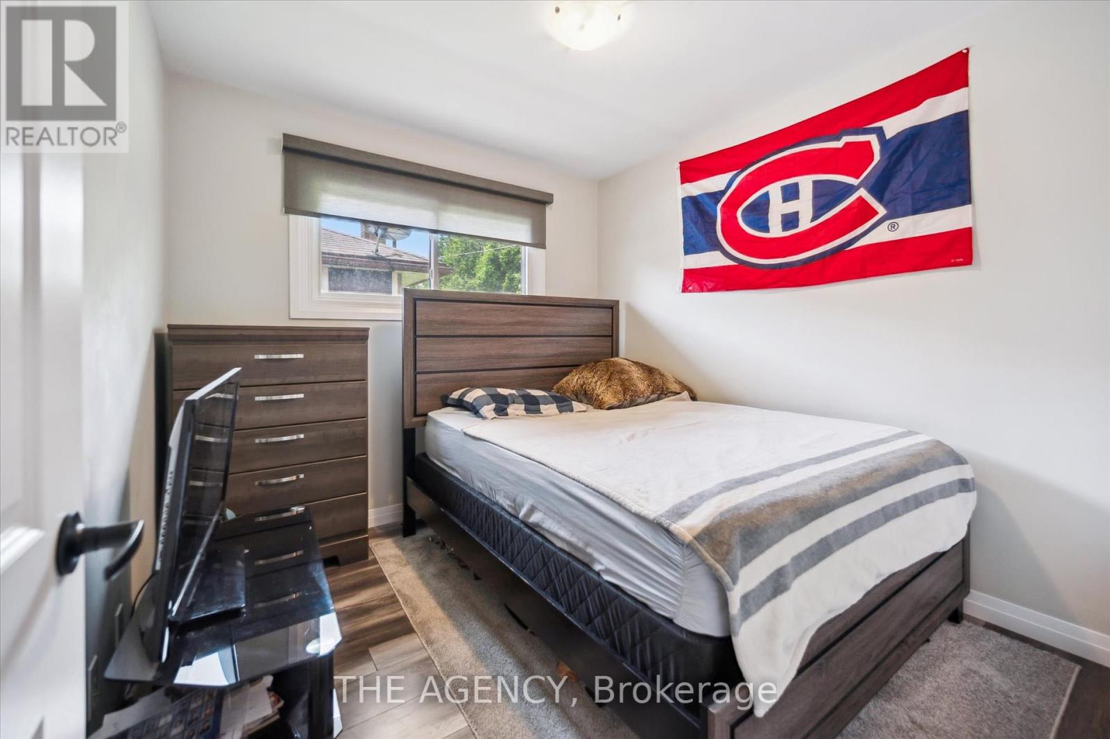 42 Woolley Street, Cambridge, Ontario  N1R 5J8 - Photo 14 - X12191368