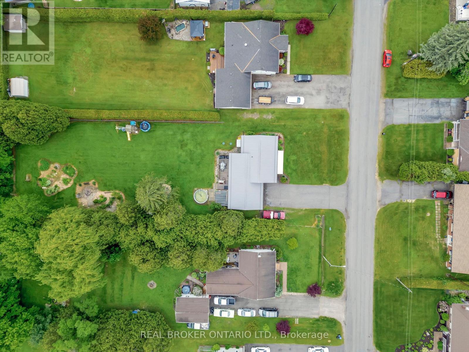 31 Alpha Street, Norfolk, Ontario  N4B 1B1 - Photo 37 - X12191379