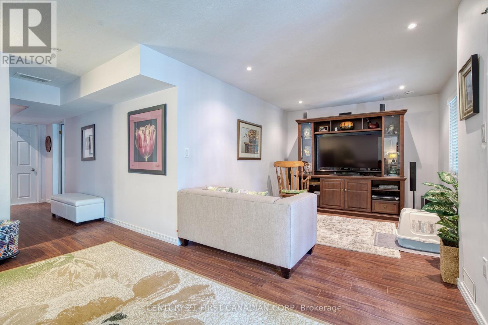 941 Barclay Road, London South, Ontario  N6K 4V4 - Photo 40 - X12191423