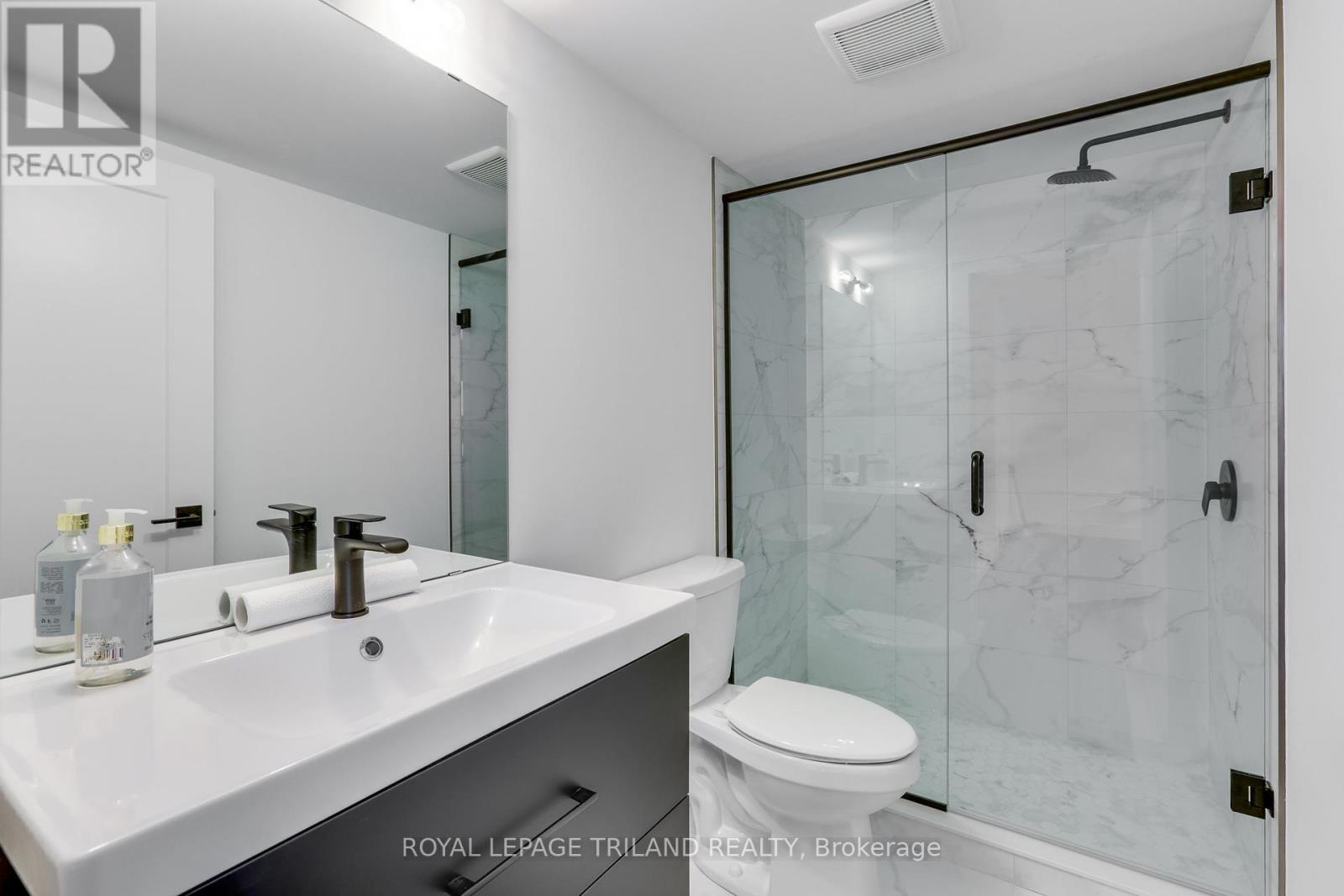 Photo 10 of 50 for 3535 Emily Carr Lane
