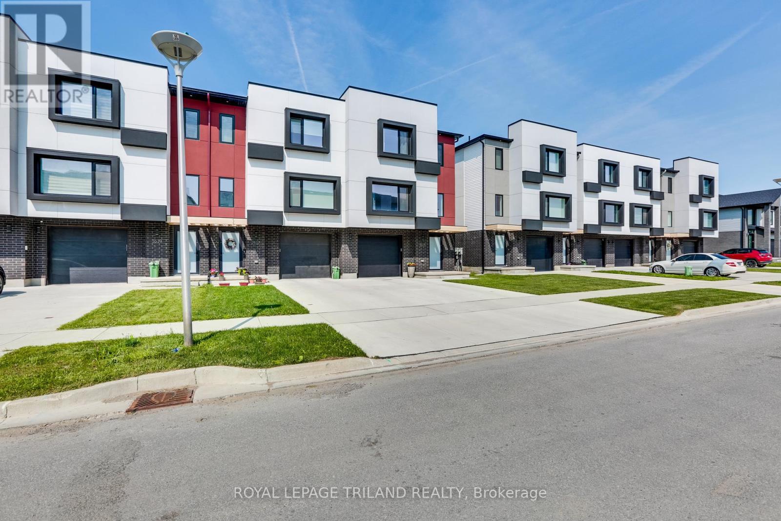 Photo 2 of 50 for 3535 Emily Carr Lane
