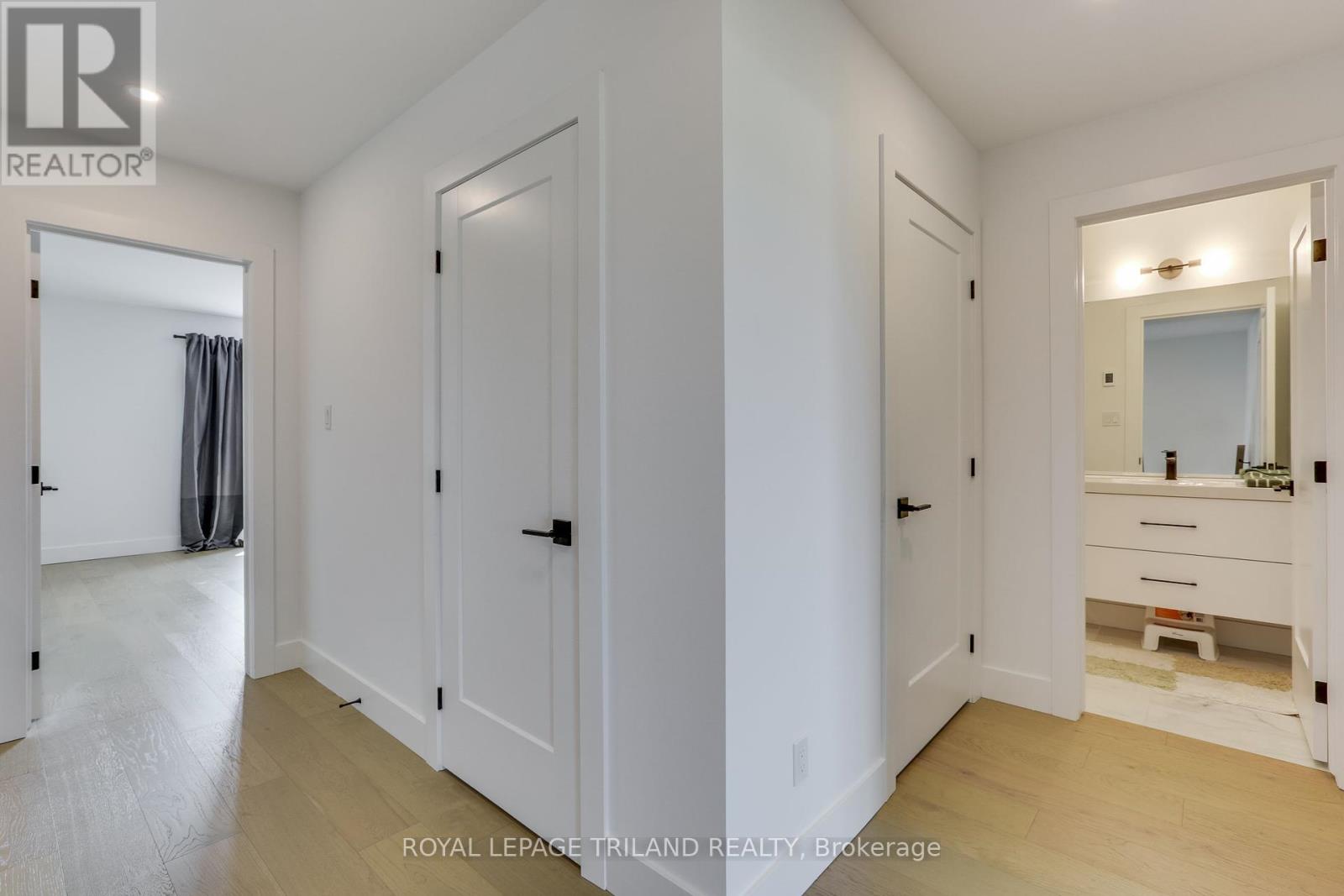 Photo 31 of 50 for 3535 Emily Carr Lane