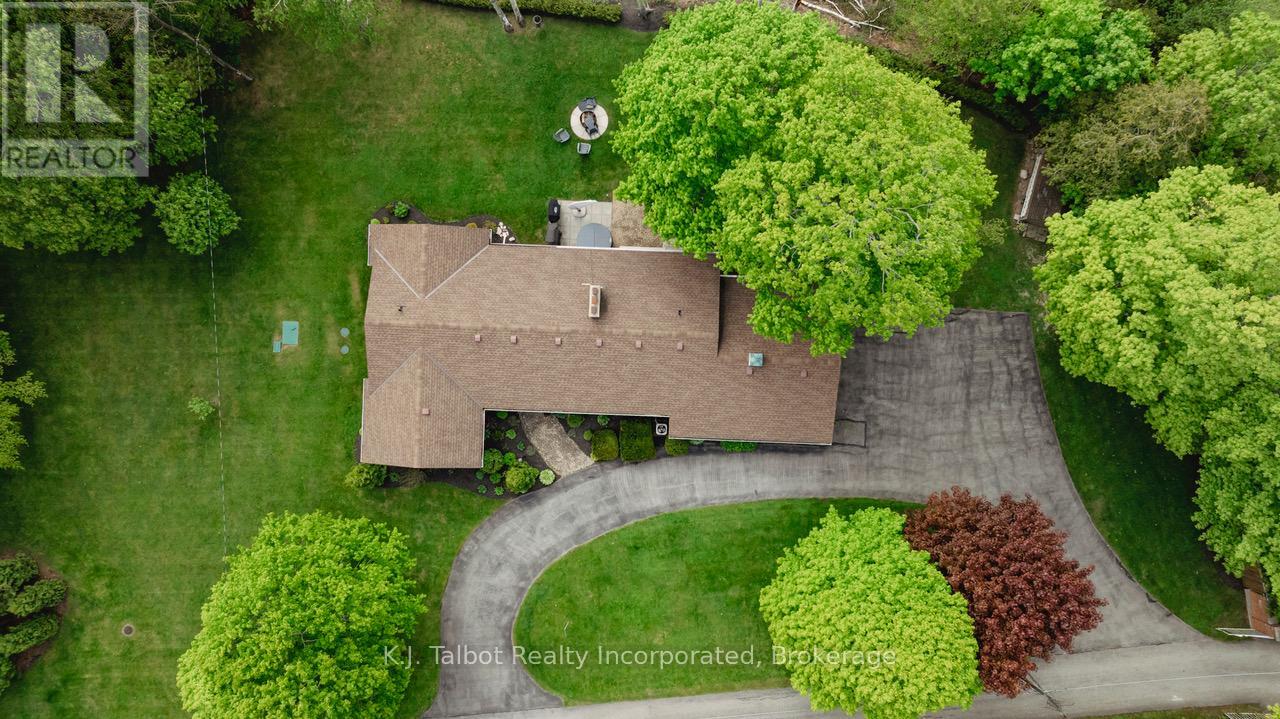 82099 Sunset Lane S, Ashfield-Colborne-Wawanosh, Ontario  N7A 3Y2 - Photo 31 - X12154402