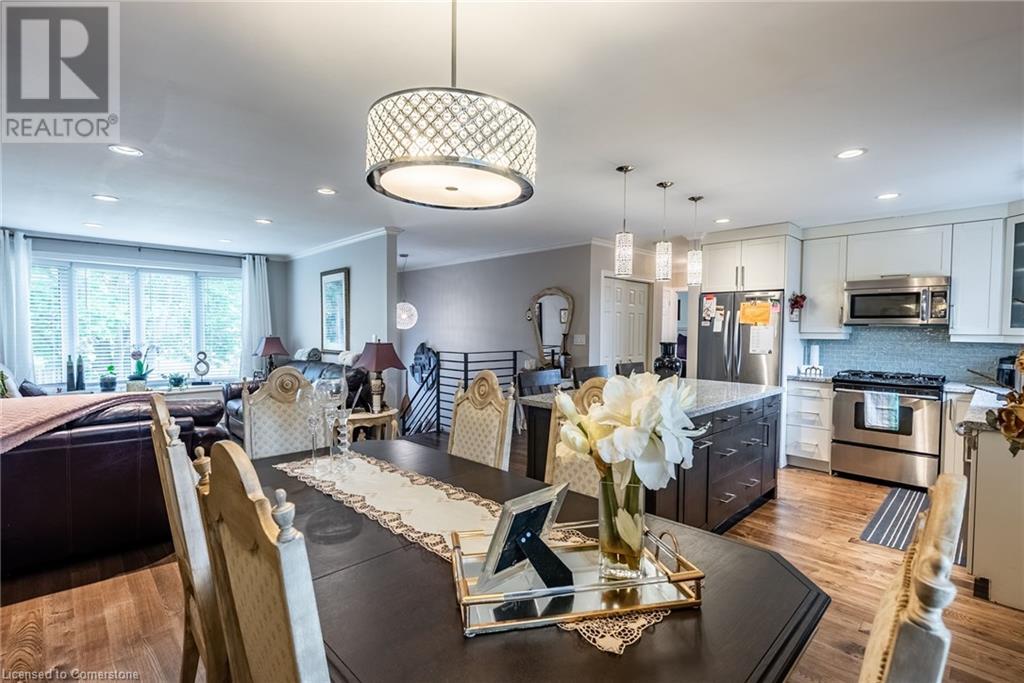 389 Hawkridge Avenue, Hamilton, Ontario  L9C 5Z6 - Photo 14 - 40736461