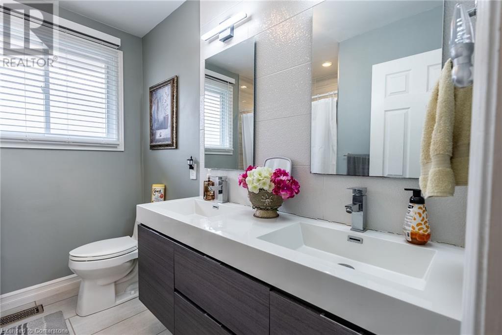 389 Hawkridge Avenue, Hamilton, Ontario  L9C 5Z6 - Photo 23 - 40736461