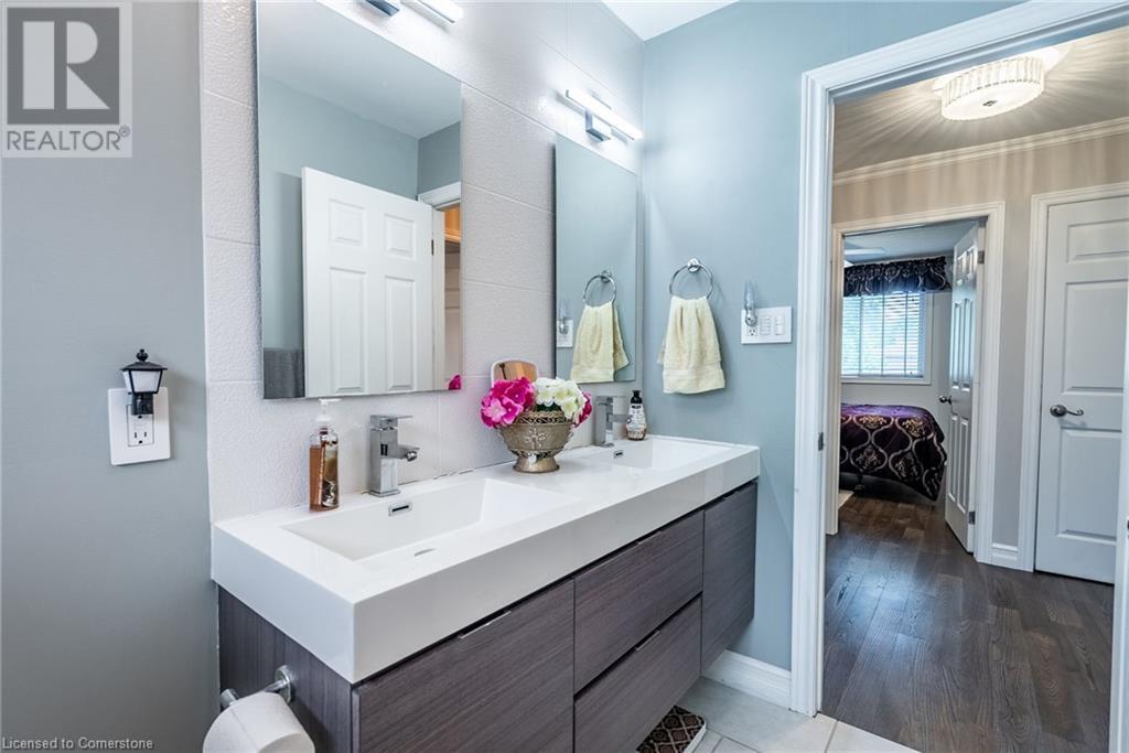 389 Hawkridge Avenue, Hamilton, Ontario  L9C 5Z6 - Photo 24 - 40736461