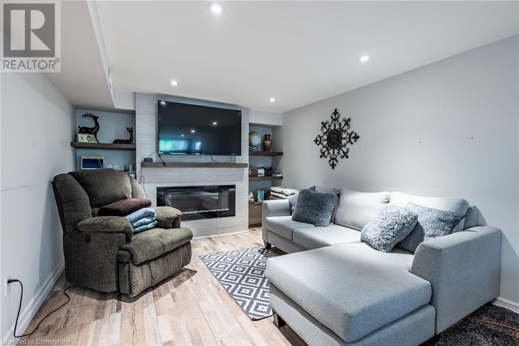 389 Hawkridge Avenue, Hamilton, Ontario  L9C 5Z6 - Photo 26 - 40736461