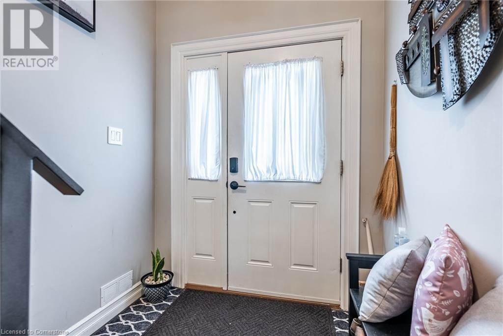 389 Hawkridge Avenue, Hamilton, Ontario  L9C 5Z6 - Photo 6 - 40736461