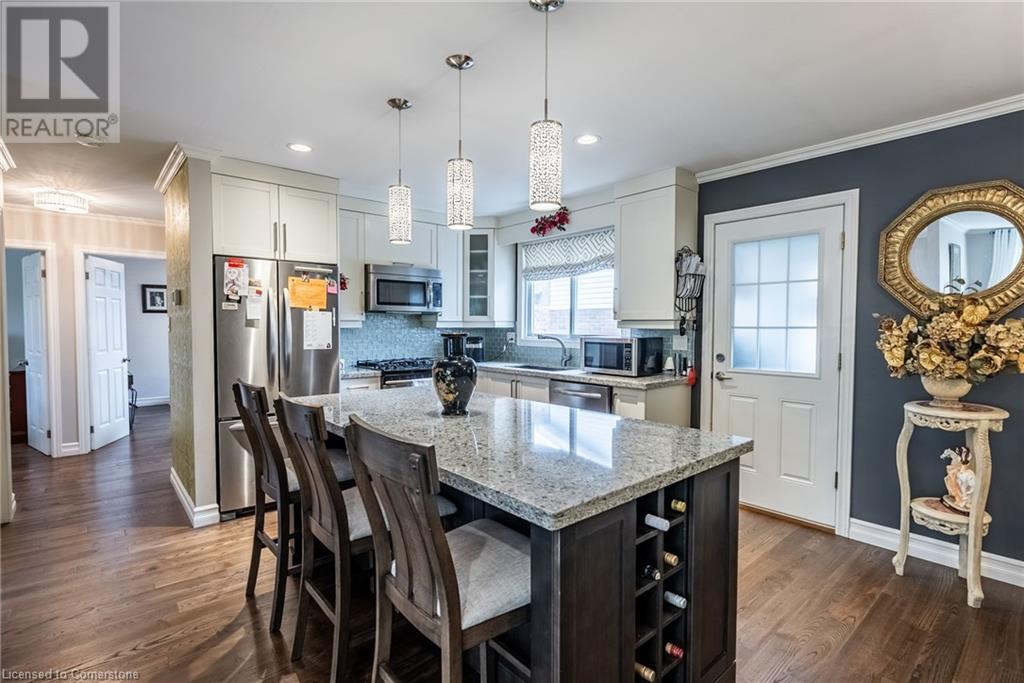 389 Hawkridge Avenue, Hamilton, Ontario  L9C 5Z6 - Photo 9 - 40736461