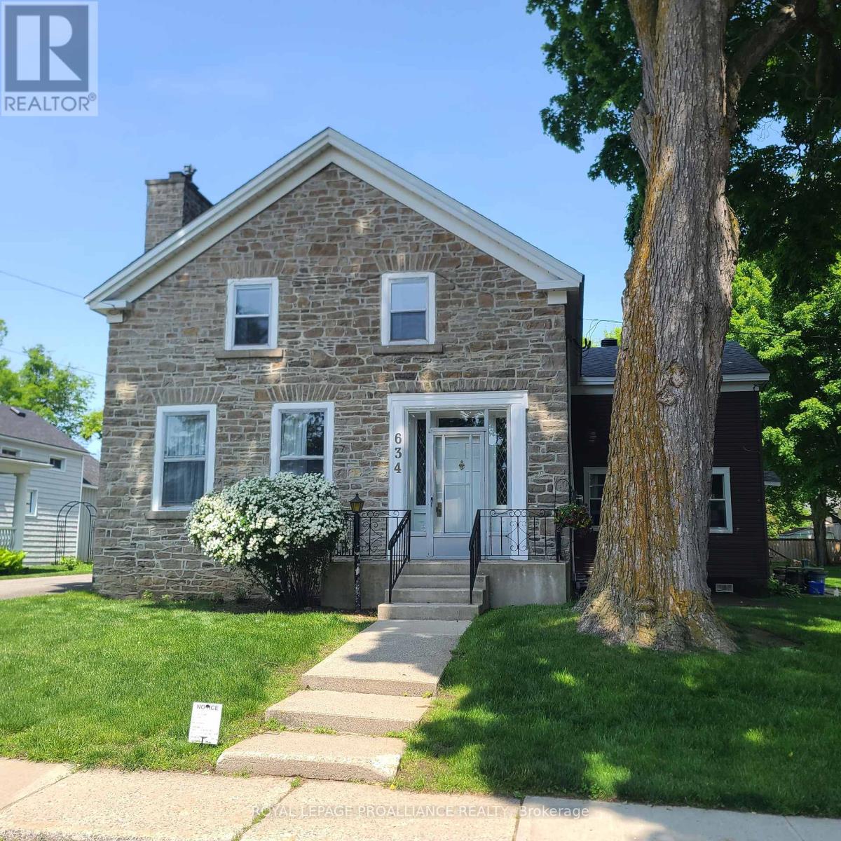 634 HENRY STREET W, Prescott, Ontario