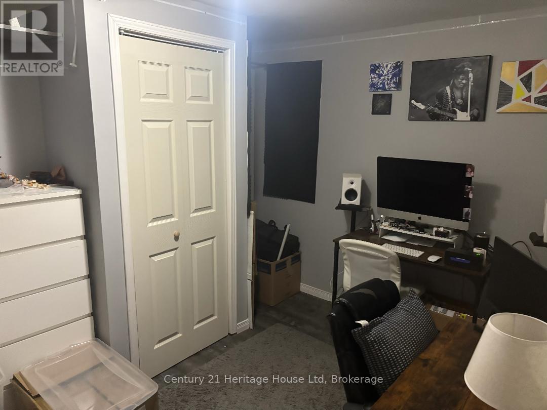 73 Rosewood Avenue, Guelph, Ontario  N1H 6A2 - Photo 8 - X12191484