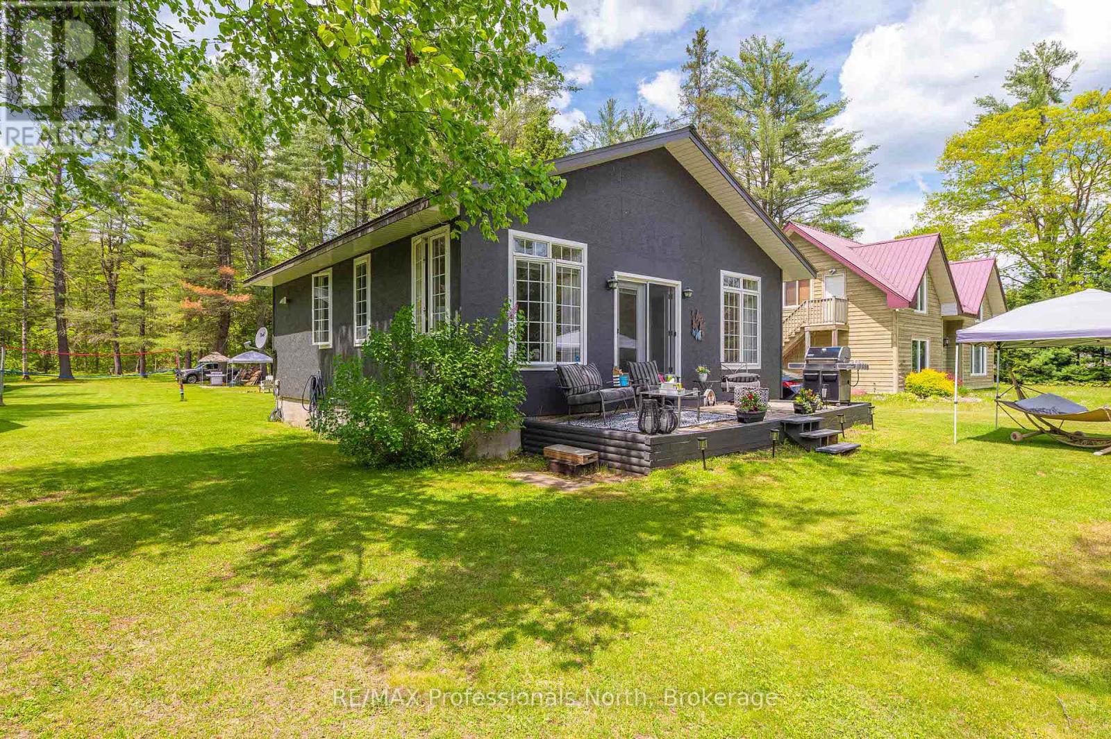 24 RELAX AVENUE, Kawartha Lakes, Ontario