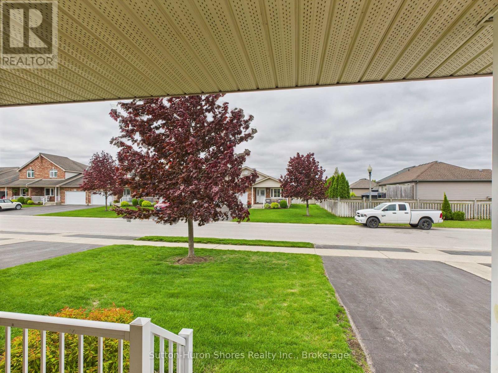 489 Andrew Street, Saugeen Shores, Ontario  N0H 2C1 - Photo 4 - X12191567