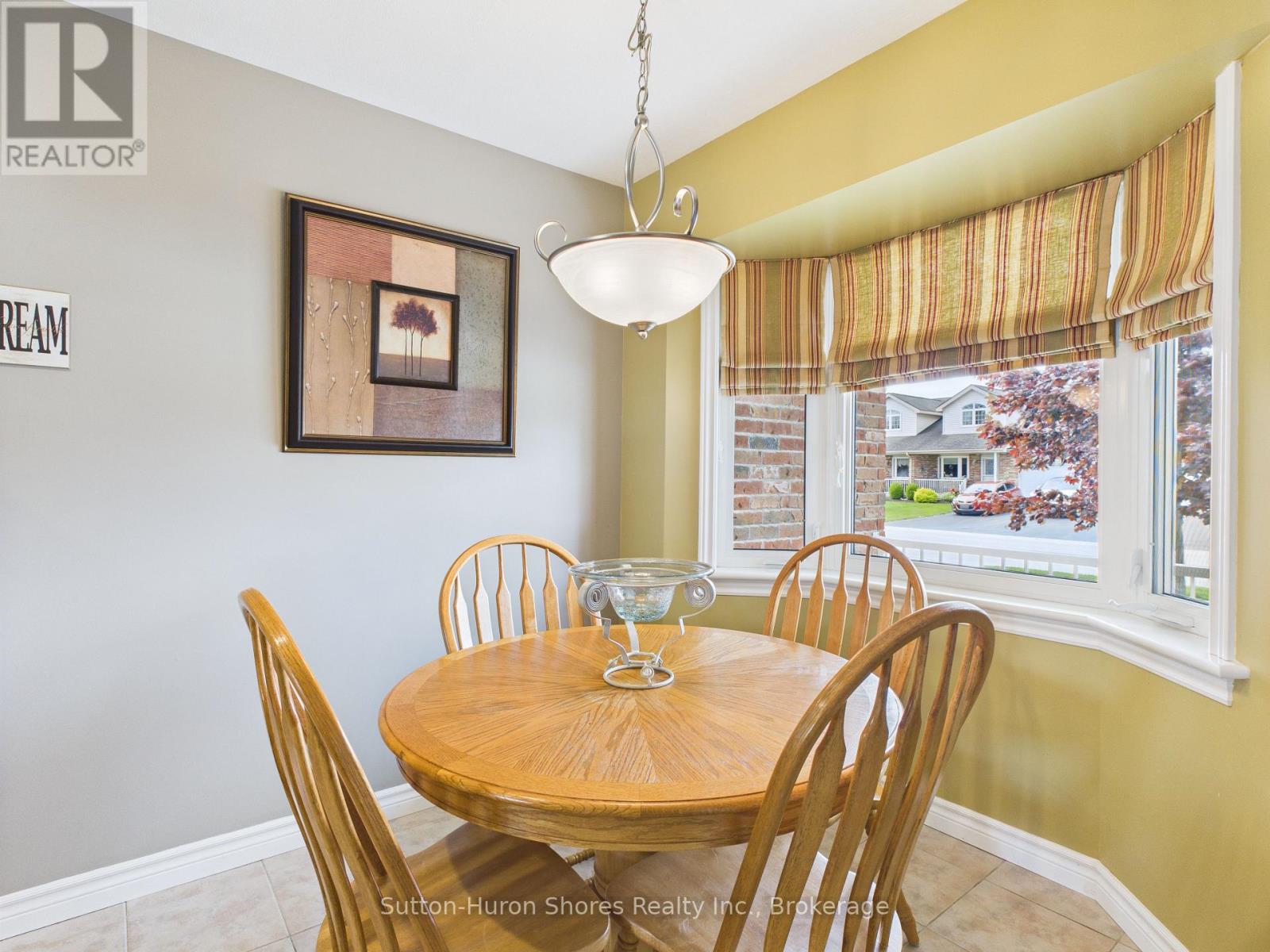 489 Andrew Street, Saugeen Shores, Ontario  N0H 2C1 - Photo 6 - X12191567