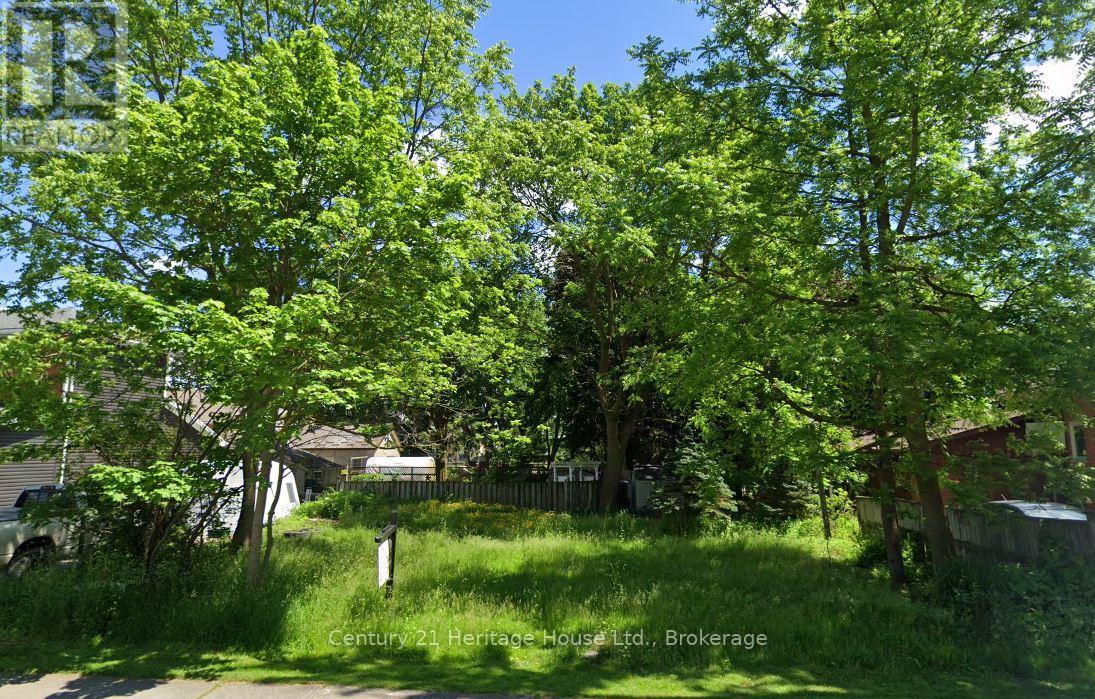 240 CUMBERLAND STREET, Minto, Ontario