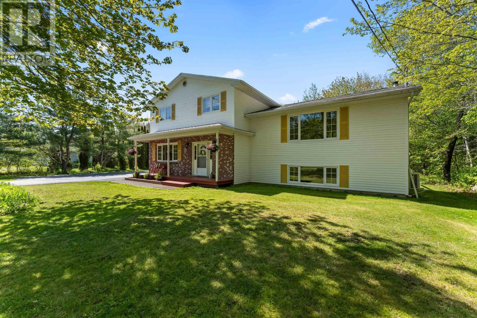 19 Hudson Drive, Windsor Junction, Nova Scotia  B2T 1A4 - Photo 41 - 202512946