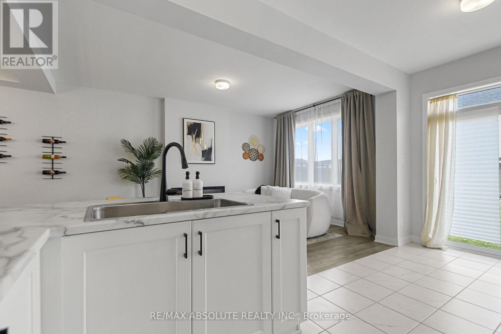 657 Allied Mews, Ottawa, Ontario  K2S 3A1 - Photo 19 - X12191507
