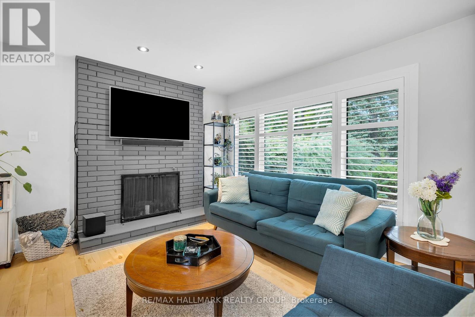 975 Shamir Avenue, Ottawa, Ontario  K1G 2T1 - Photo 7 - X12191534