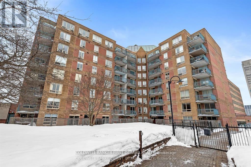 410 - 35 Holland Avenue, Ottawa, Ontario  K1Y 4S2 - Photo 2 - X12191626