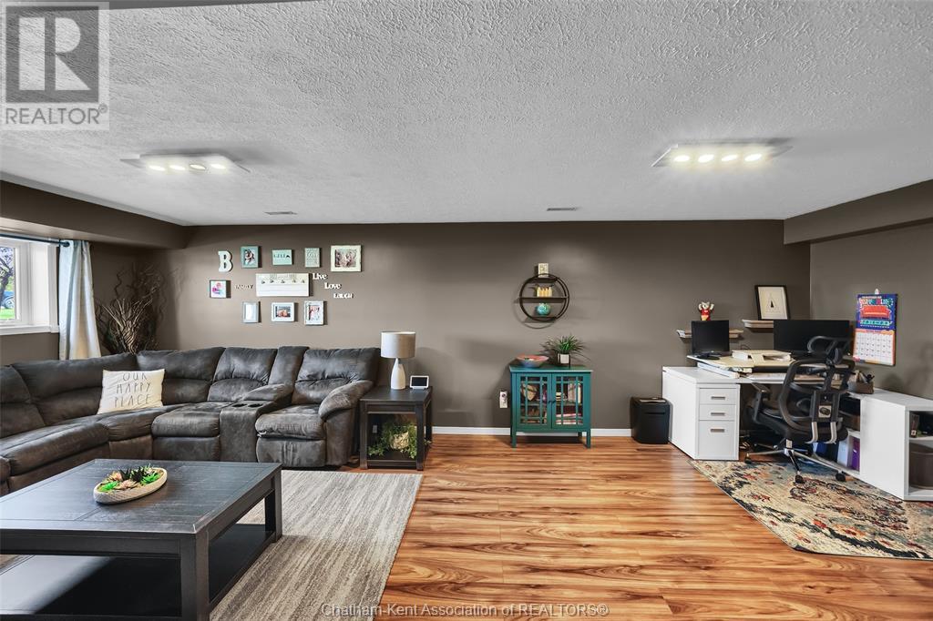 7110 Pain Court Line, Chatham-Kent, Ontario  N0P 1Z0 - Photo 31 - 25013903