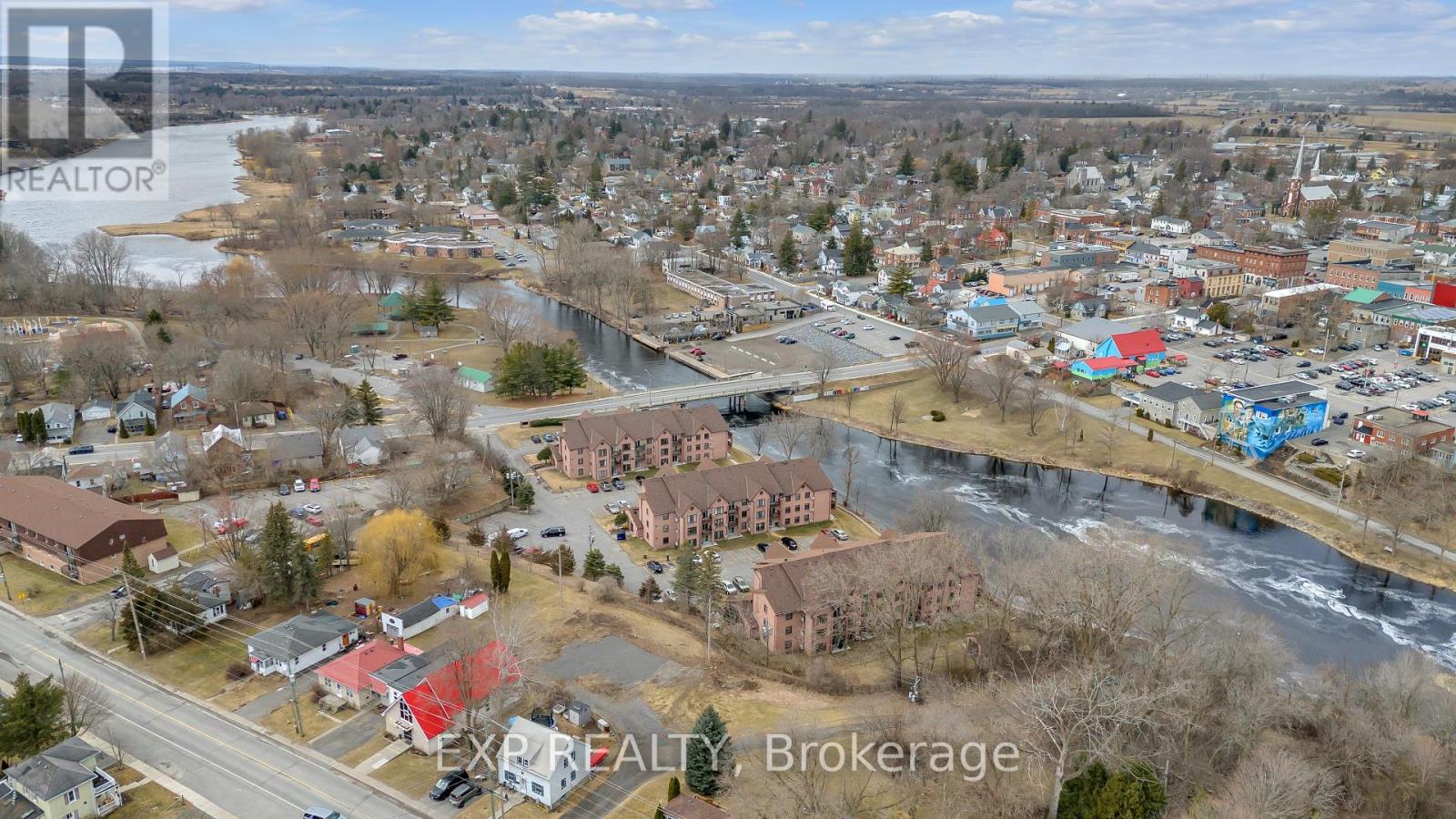 104 - 9 Centre Street S, Greater Napanee, Ontario  K7R 3X3 - Photo 8 - X12045328