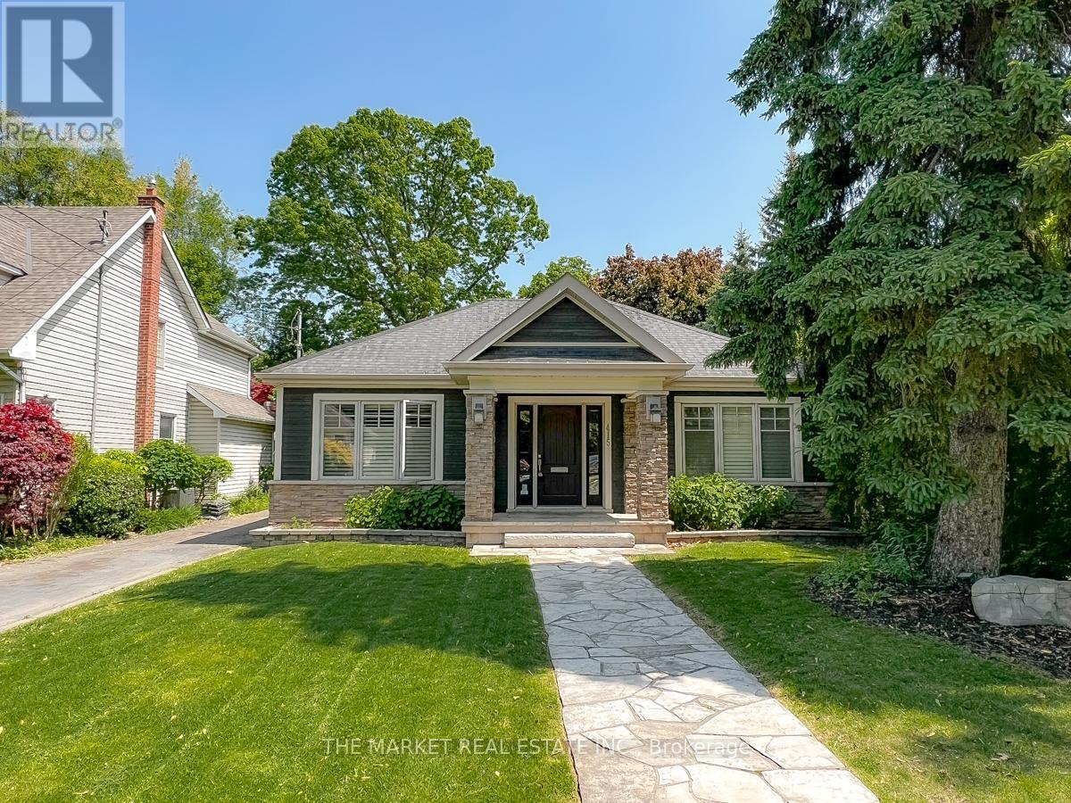 415 Queen Mary Drive, Oakville, Ontario  L6K 3M2 - Photo 1 - W12190006