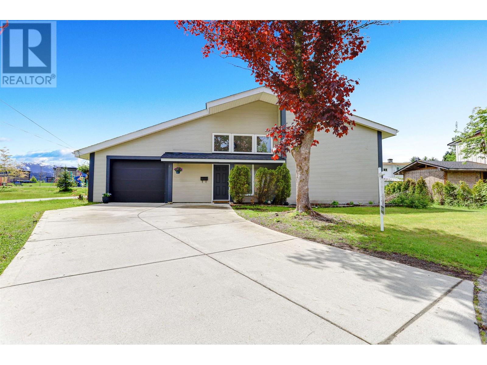 Property at 43 PINTAIL STREET image 1