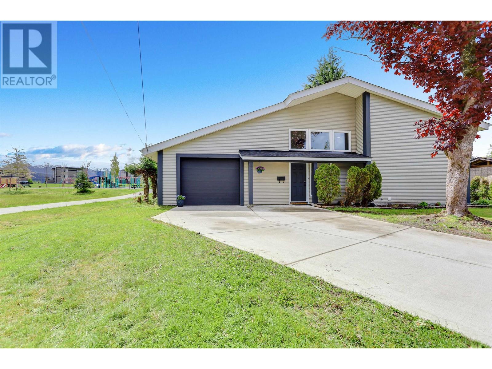 Property at 43 PINTAIL STREET image 2