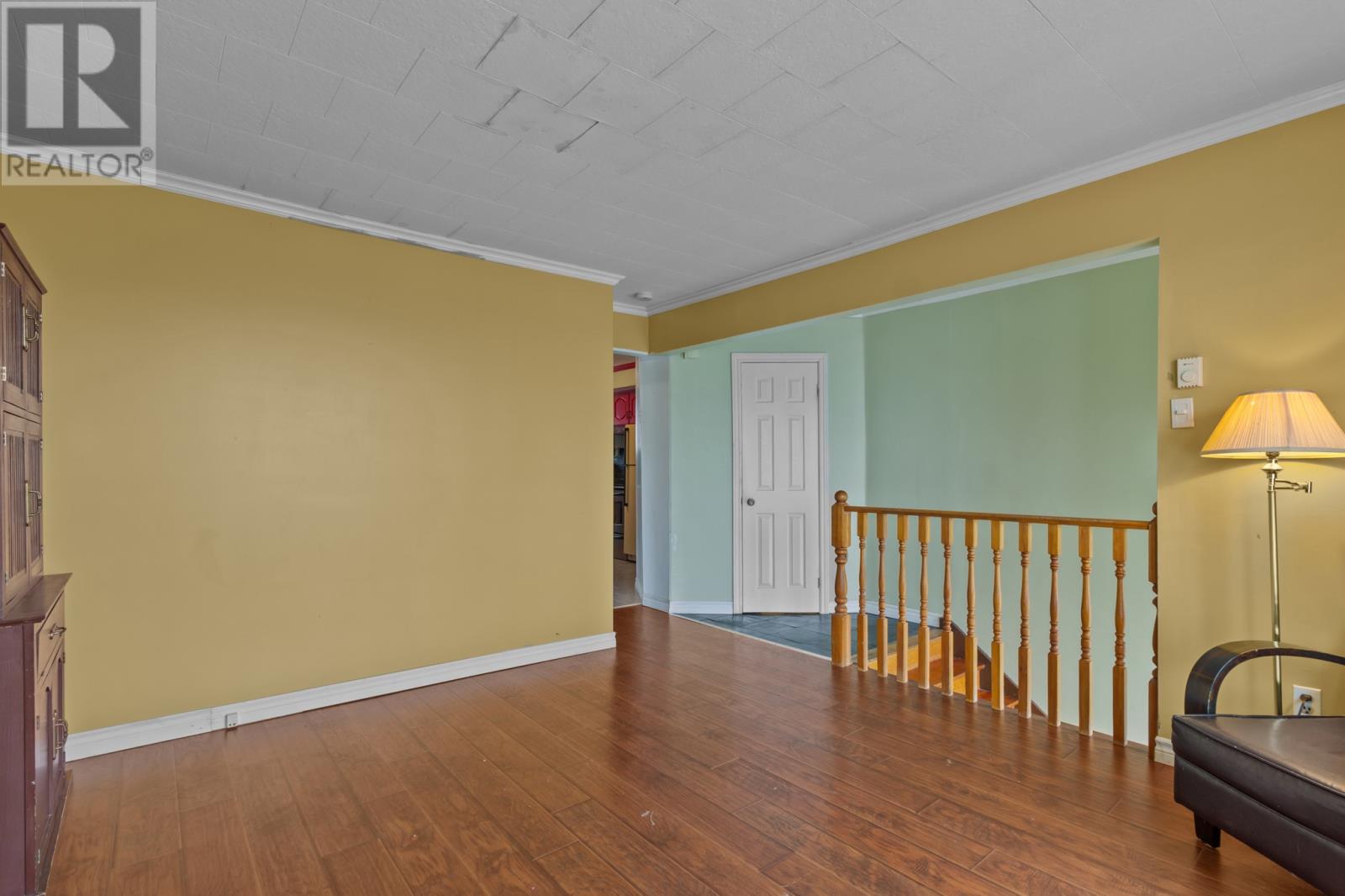 Property at 98 Commonwealth Avenue image 3