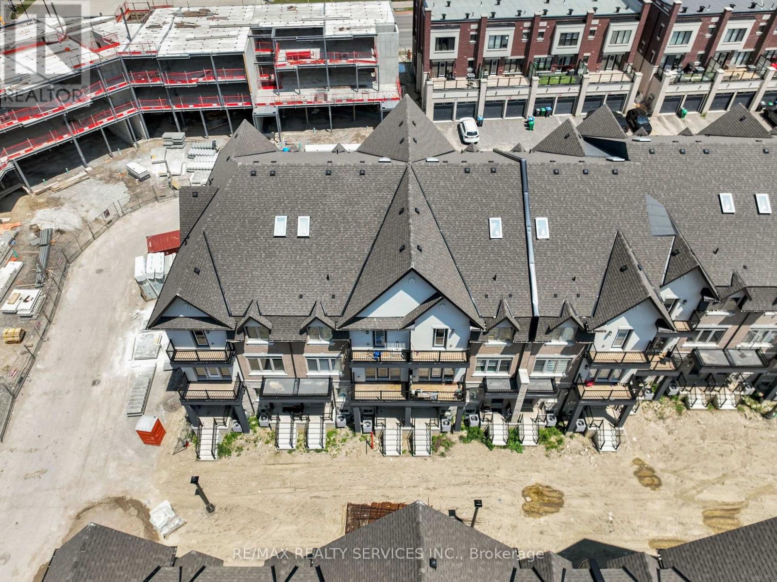 67 Springdale Avenue, Caledon, Ontario  L7C 4L4 - Photo 5 - W12188902